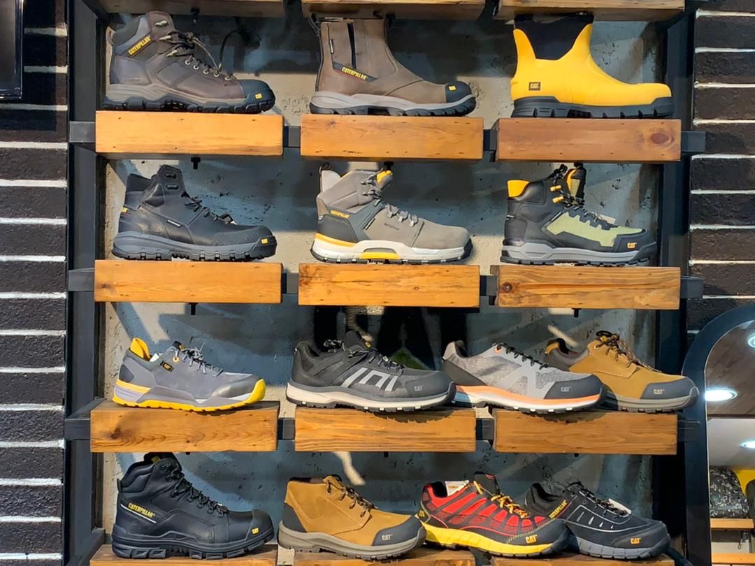 خرید کفش کاتریپلار اصل از فروشگاه بولگانو