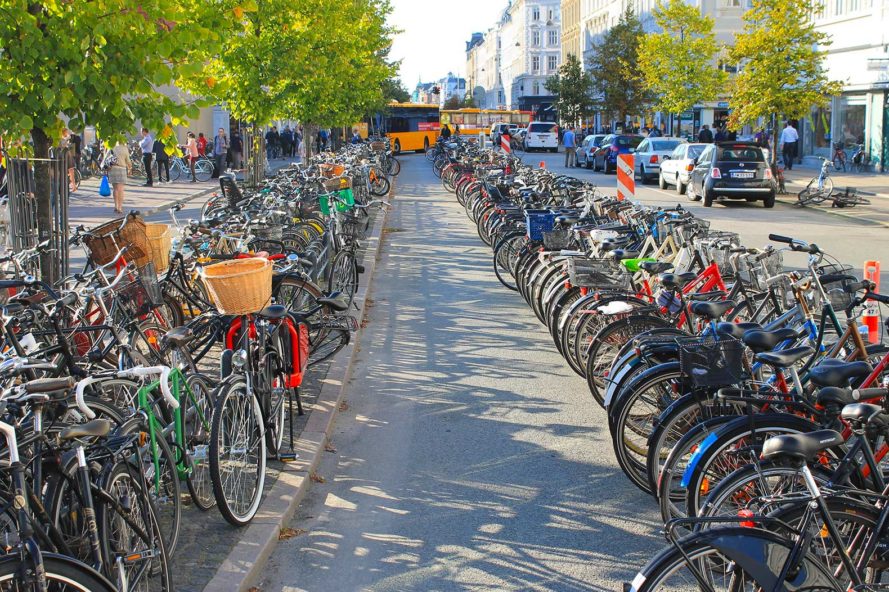 Copenhagen-Bike-Traffic-Jam-3