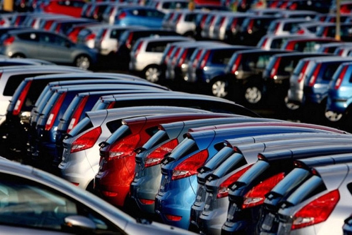 قیمت‌گذاری خودروهای وارداتی در بورس کالا انجام می‌شود