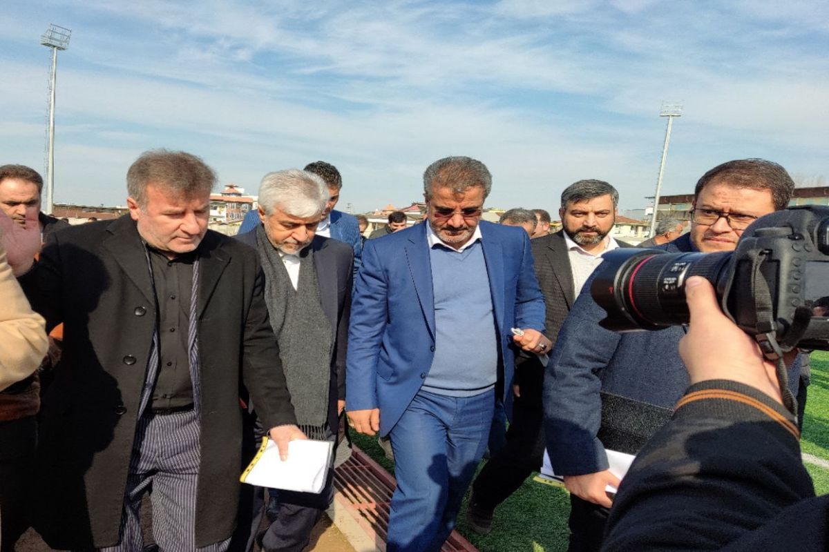 بازدید وزیر ورزش از استادیوم ۵ هزار نفری شهید چمران آمل