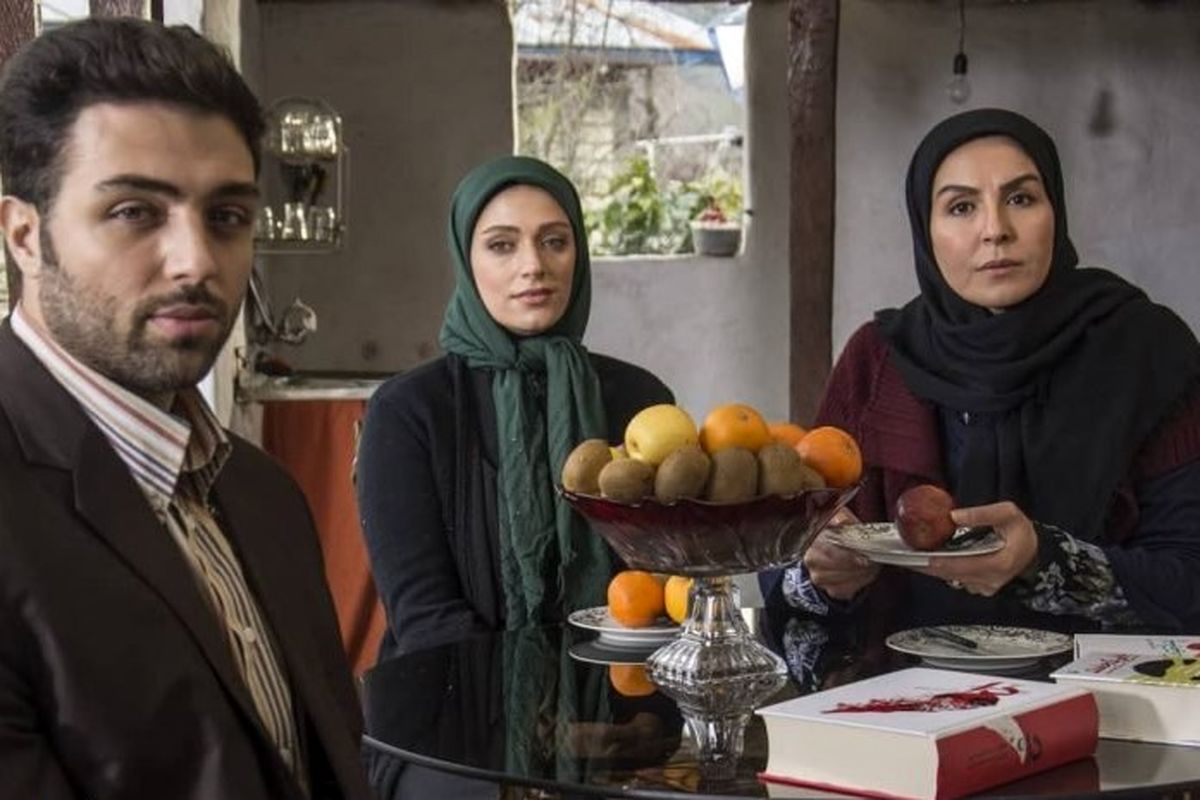 مفید: در آثار سینمایی و تلویزیونی از سبک زندگی استاندارد و اصیل ایرانی بیگانه نبوده ایم!/ برخی از فیلم ها و سریال های ایرانی از واقعیت های روز جامعه دور هستند