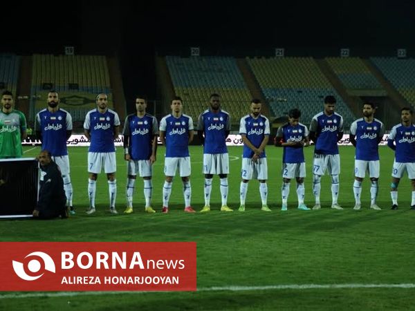 دیدار تیم های فوتبال صنعت نفت - استقلال