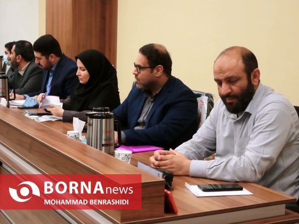 نشست دبیر شورایعالی مناطق آزاد با فعالان فرهنگی و اقتصادی اروند
