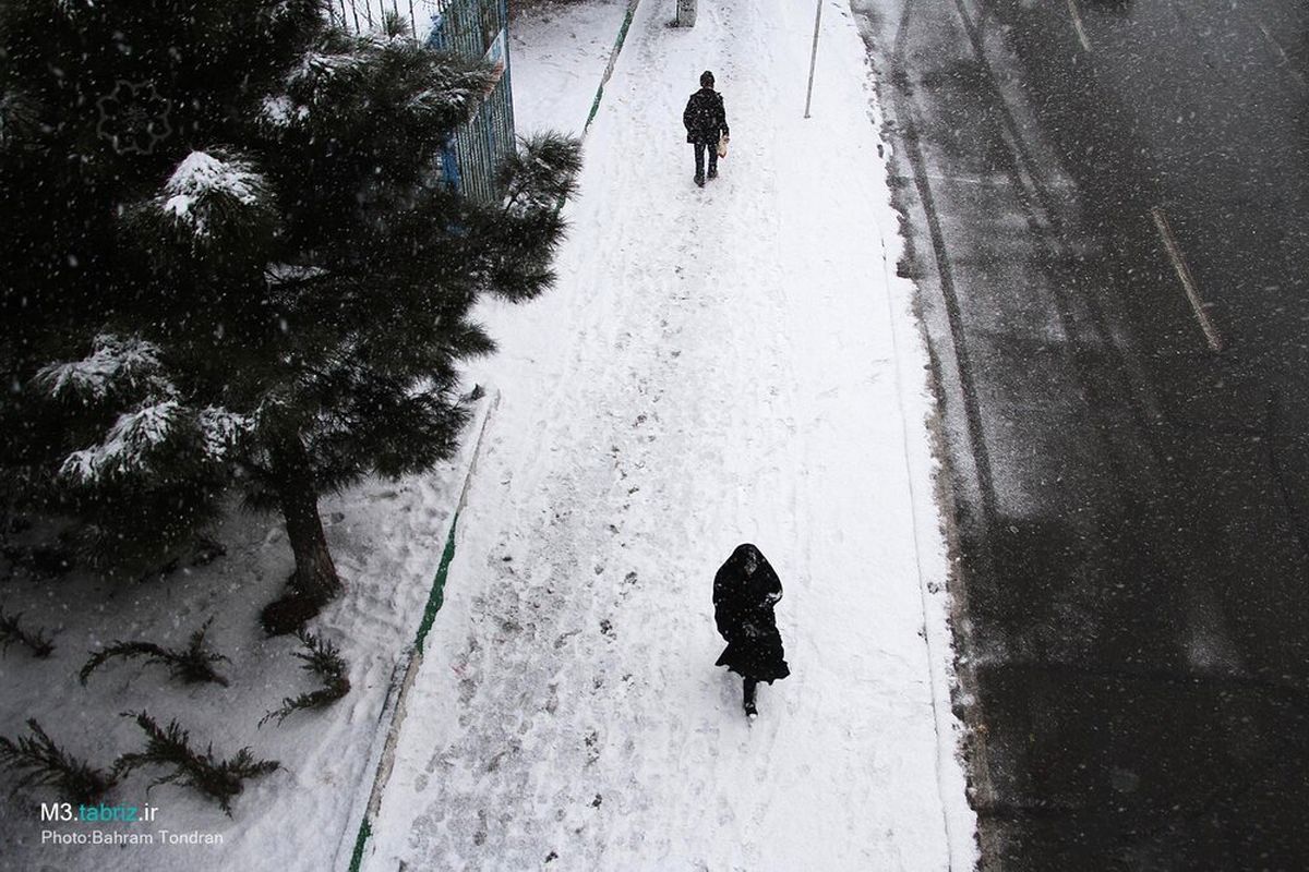 بارش نخستین برف زمستانی در تبریز