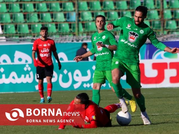 هفته هفدهم لیگ برتر فوتبال؛ ذوب آهن - تراکتور