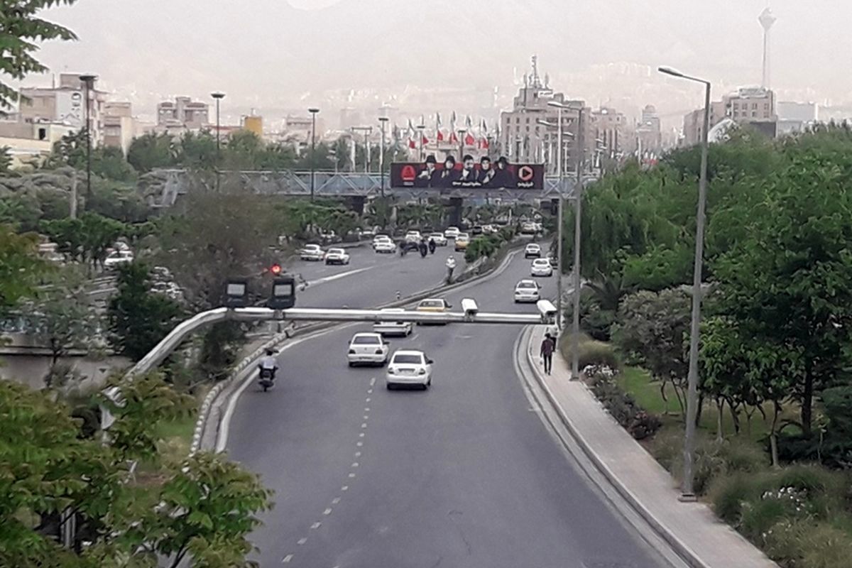 ترافیک در معابر اصلی تهران روان است