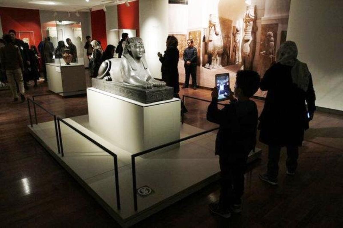چرا عکاسی در موزه ها ممنوع است؟
