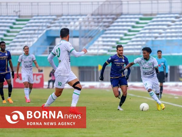 دیدار تیم های فوتبال آلومینیوم - گل گهر