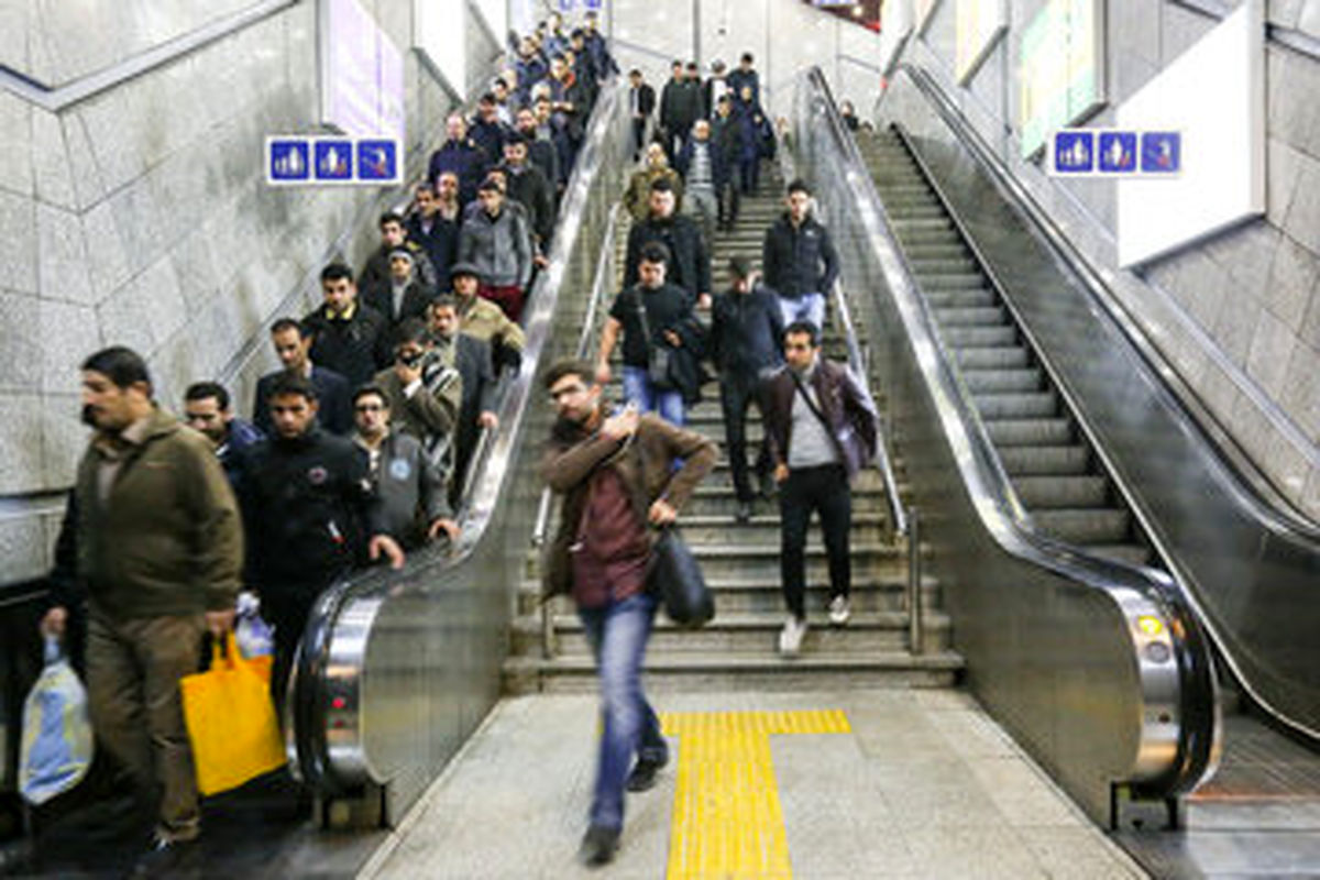 خاموشی پله برقی‌های خط یک مترو تهران 