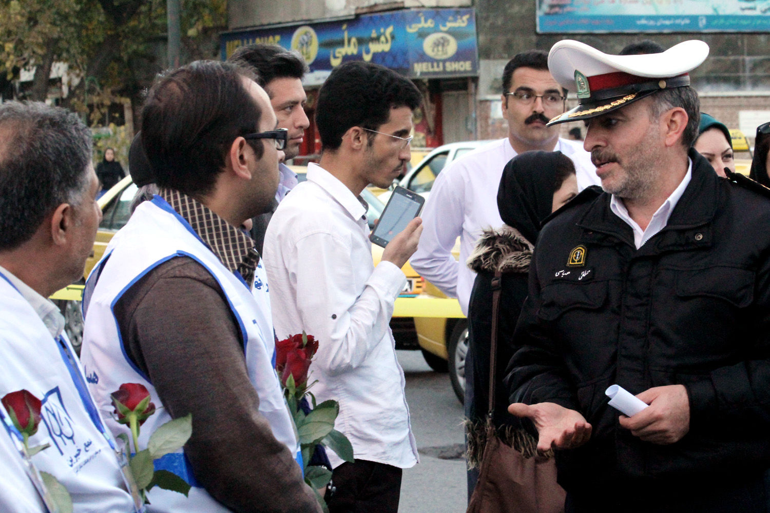 آغاز اجرای طرح «همیار مهربان ترافیک» در شیراز