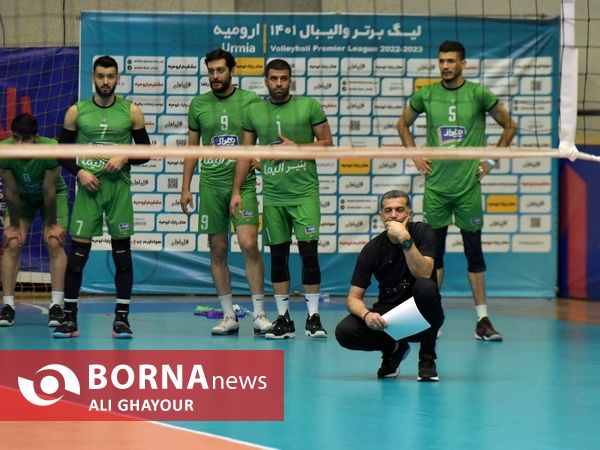 دیدار تیم های والیبال شهرداری ارومیه - لبنیات هراز آمل