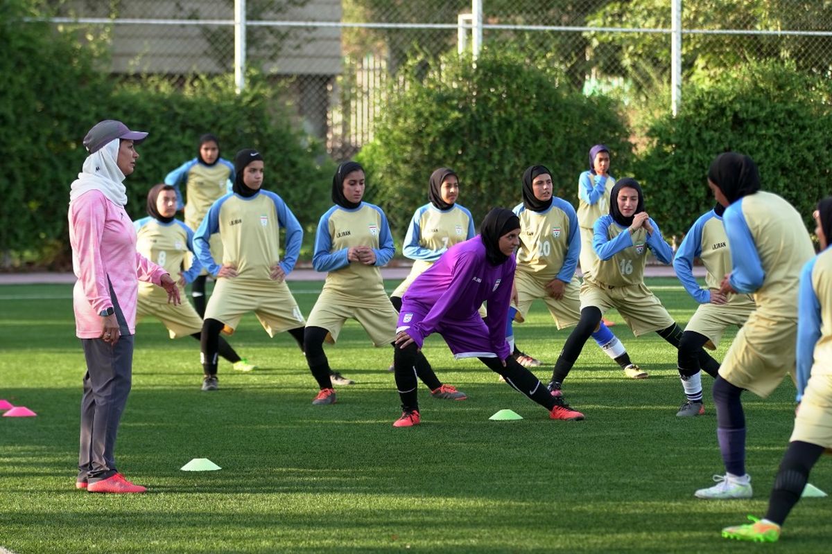 برگزاری دیدار دوستانه تیم ملی فوتبال نوجوانان بانوان با تیم تیکای تهران 