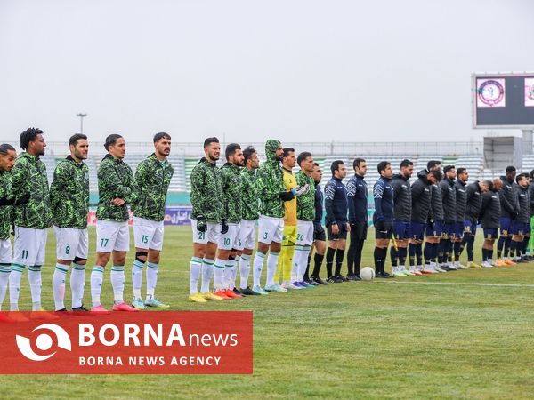 دیدار تیم های فوتبال آلومینیوم - گل گهر