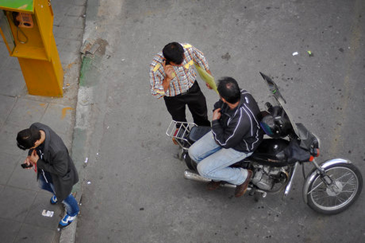 سارقان موتورسیکلت در تهران دستگیر شدند