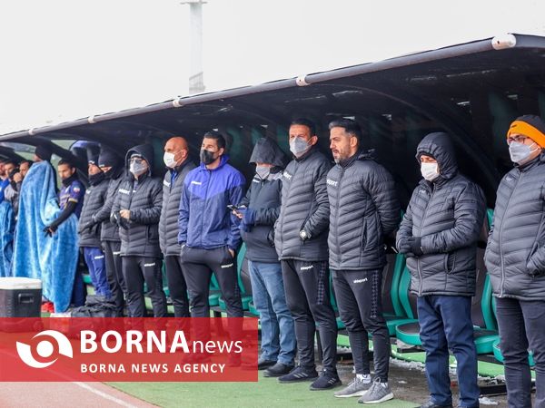 دیدار تیم های فوتبال آلومینیوم - گل گهر