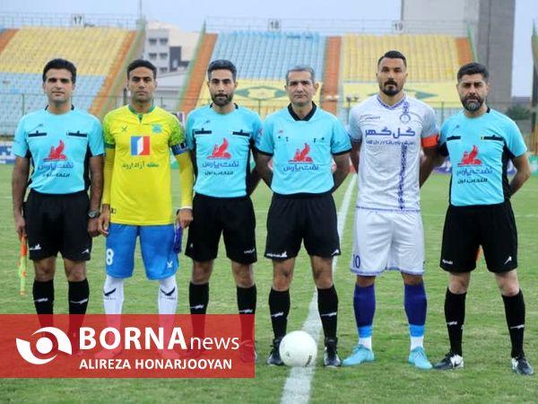 دیدار تیم های فوتبال صنعت نفت  - گل گهر