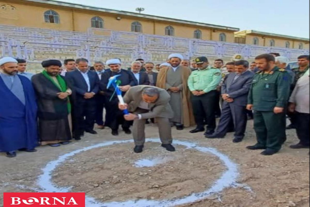 کلنگ زنی پروژه نیروگاه خورشیدی امامزاده علی صالح