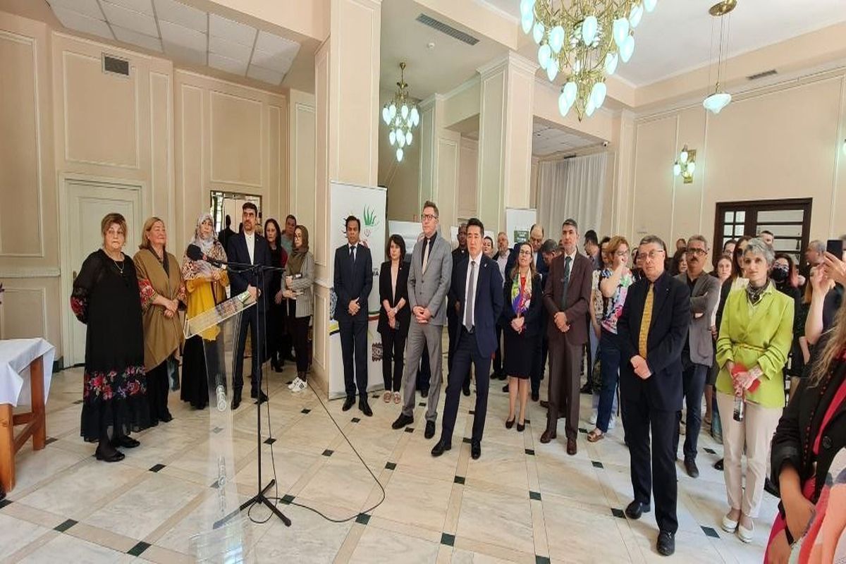 افتتاح نمایشگاه روزهای فرهنگ ایران در بخارست