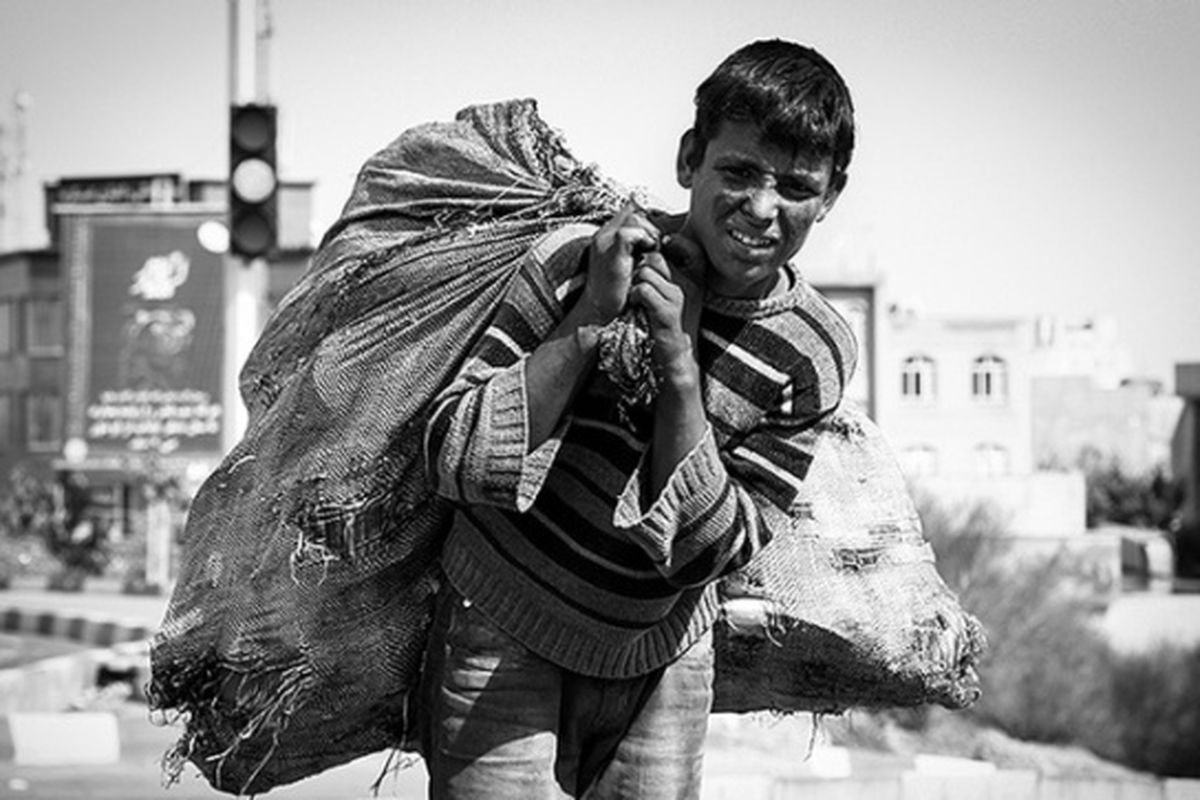 آقامیری: بکارگیری کودکان توسط پیمانکاران ربطی به شهرداری تهران ندارد/ برنامه ریزی مدیریت شهری برای جمع آوری کودکان کار تا پایان سال