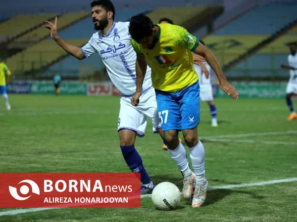 دیدار تیم های فوتبال صنعت نفت  - گل گهر